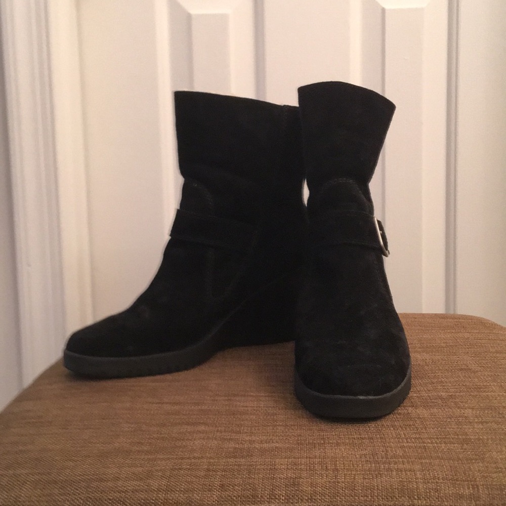 Wedge boots